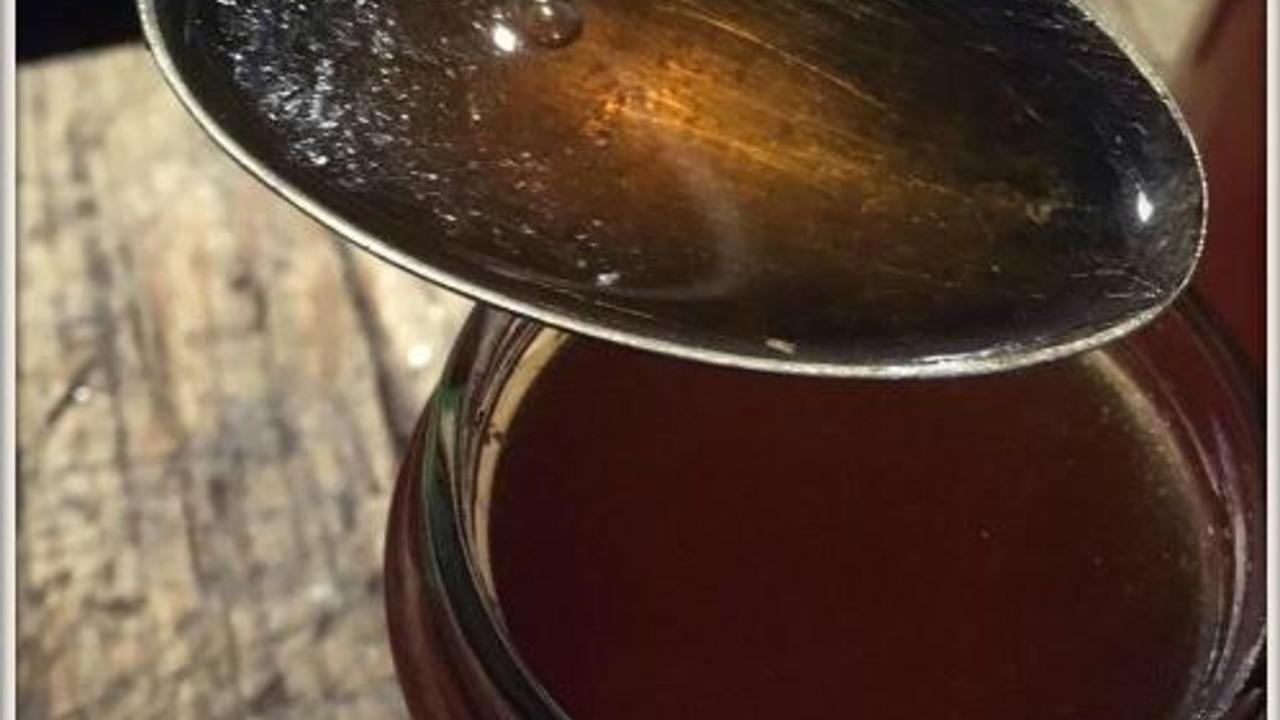 How to prepare a Garlic Oxymel (syrup)