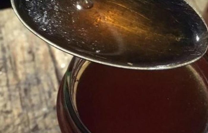 How to prepare a Garlic Oxymel for those rainy days